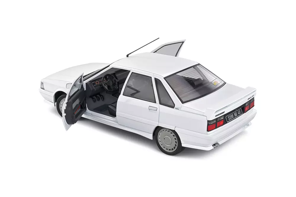 1:18 RENAULT 21 MK1 TURBO - 1988