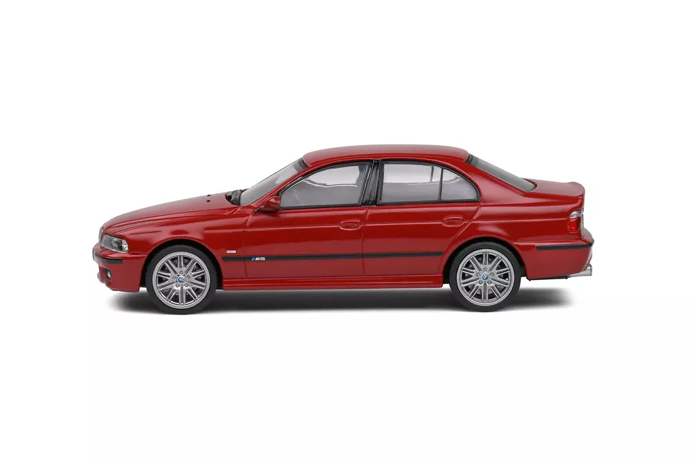 BMW  E39 M5 5.0 V8 32V – 2003