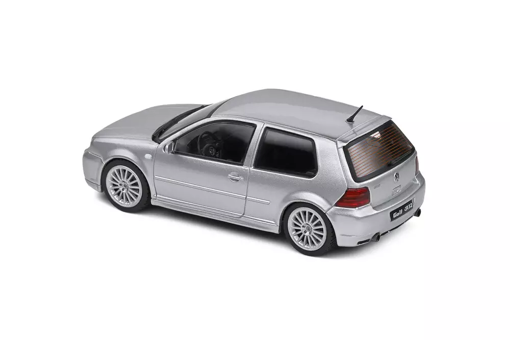 VW GOLF IV R32 – 2003