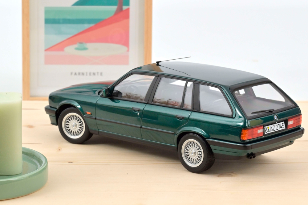 1:18 BMW 325i TOURING - 1991