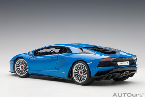 AUTOART LAMBORGHINI 1/18 AVENTADOR S 2017