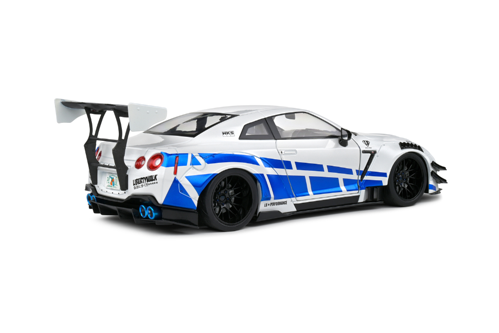 NISSAN GT-R (R35) W/ LIBERTY WALK BODY KIT 2.0 - 2024
