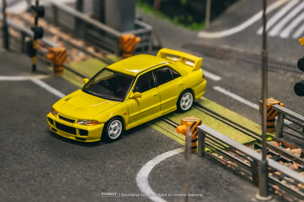 T64G-050-YL_M03_1024x1024.webp
