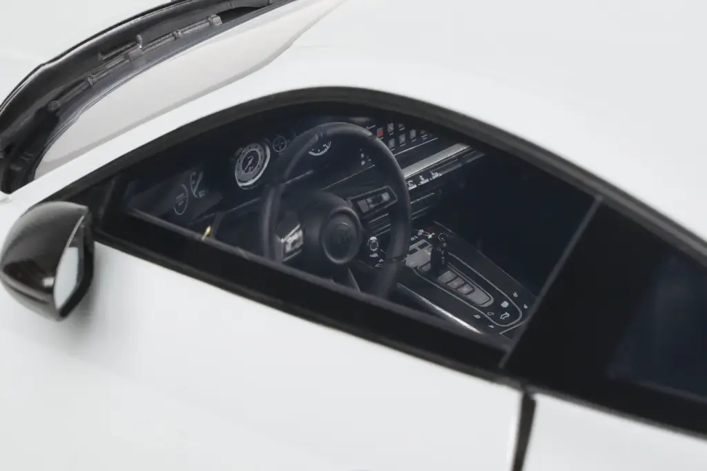 GT930-RL-DS.webp