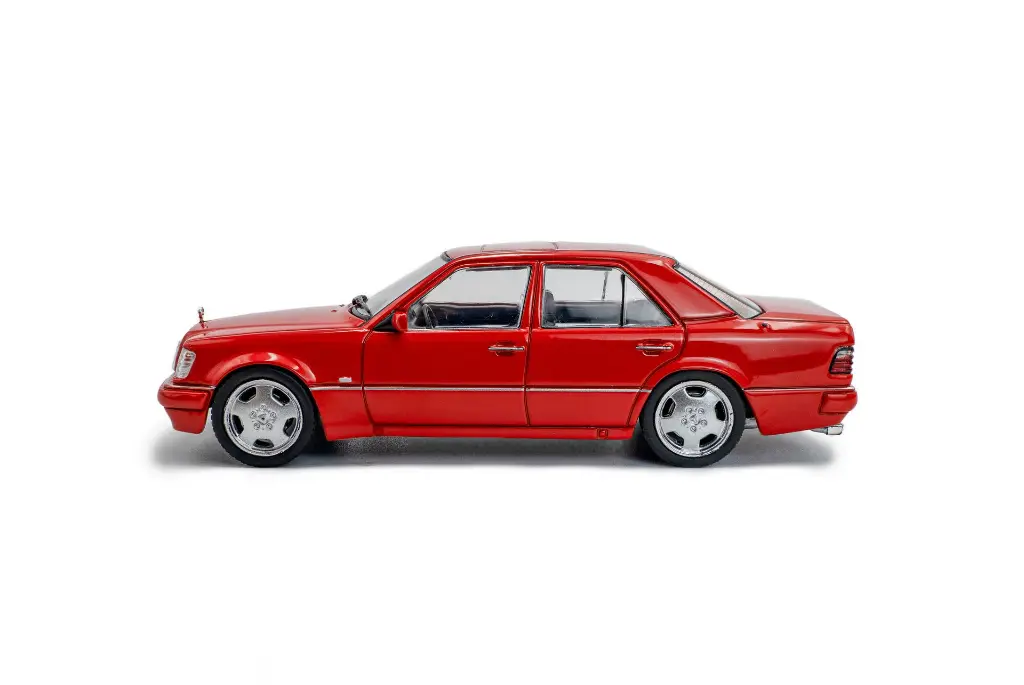 mercedes-benz-w124-e60-amg-signal-red-1994-02.webp