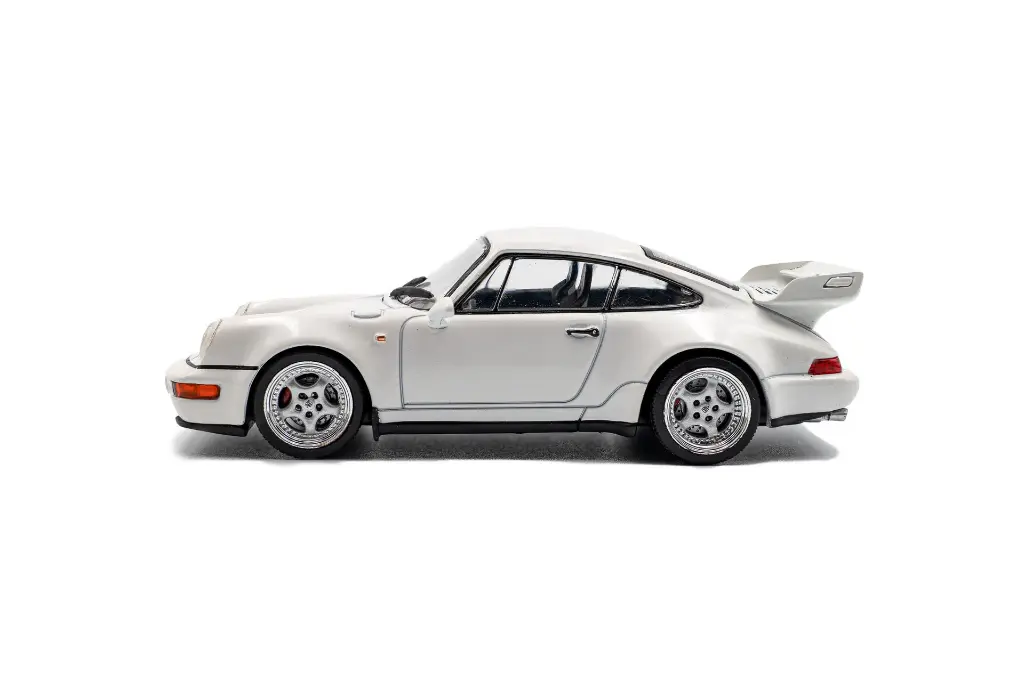 s4316902-porsche-911-964-rs-3-8-grand-prix-white-1994-02.webp