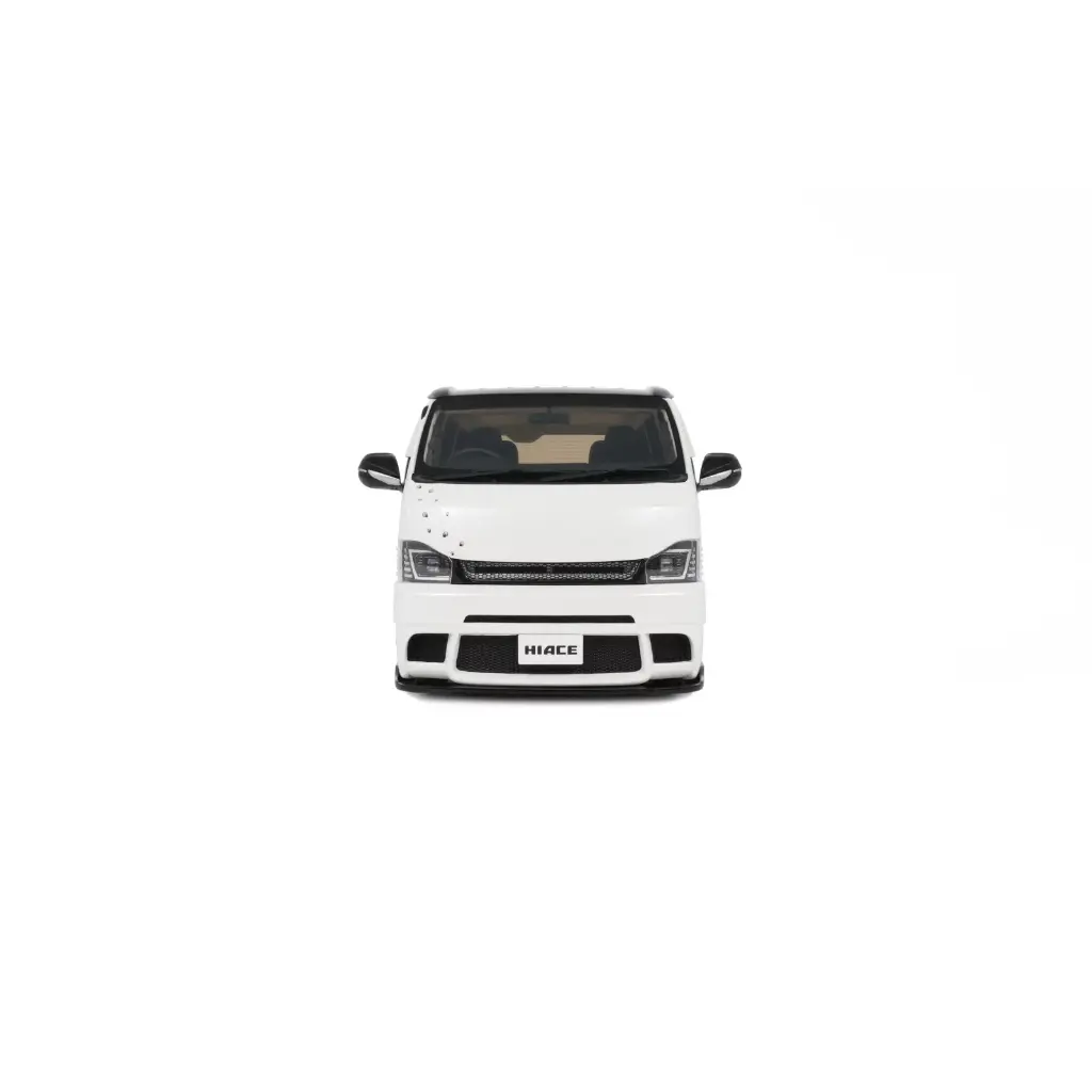 toyota-hiace-super-gl-custom-pearl-white-2008 (2).webp