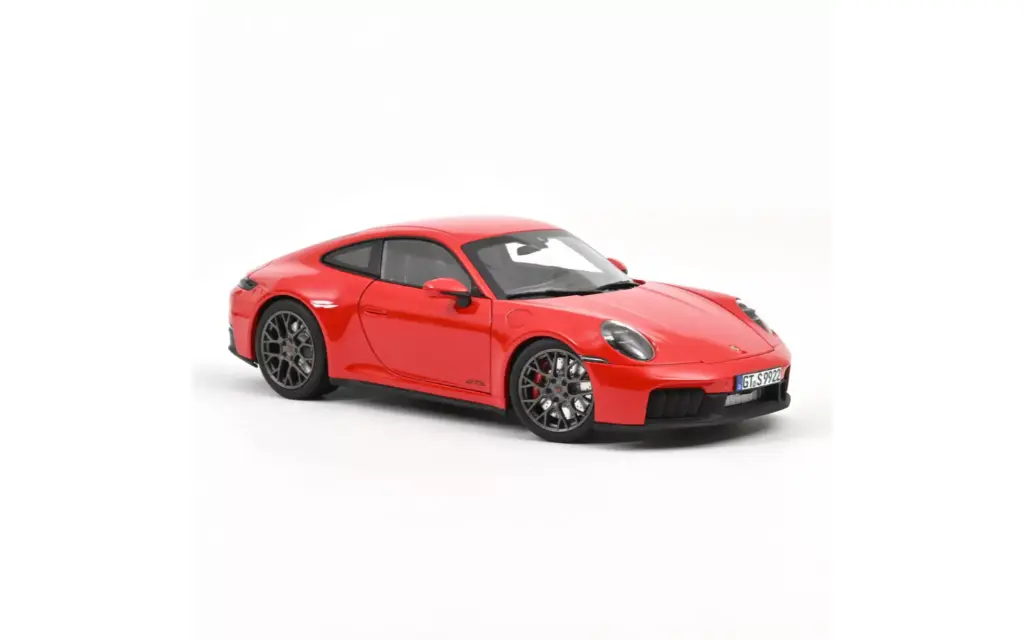 porsche-911-carrera-2025-rouge-indien-1-18 (5).webp