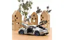 porsche-cayman-gt4-rs-pack-weissach-2023-craie-1-18 (1).webp