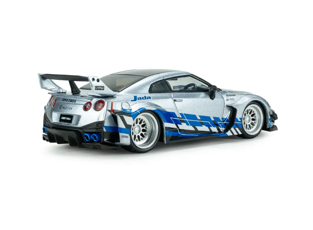 s4311211-nissan-gt-r-r35-liberty-walk-silhouette-silver-and-blue-stripes-2020-04.webp