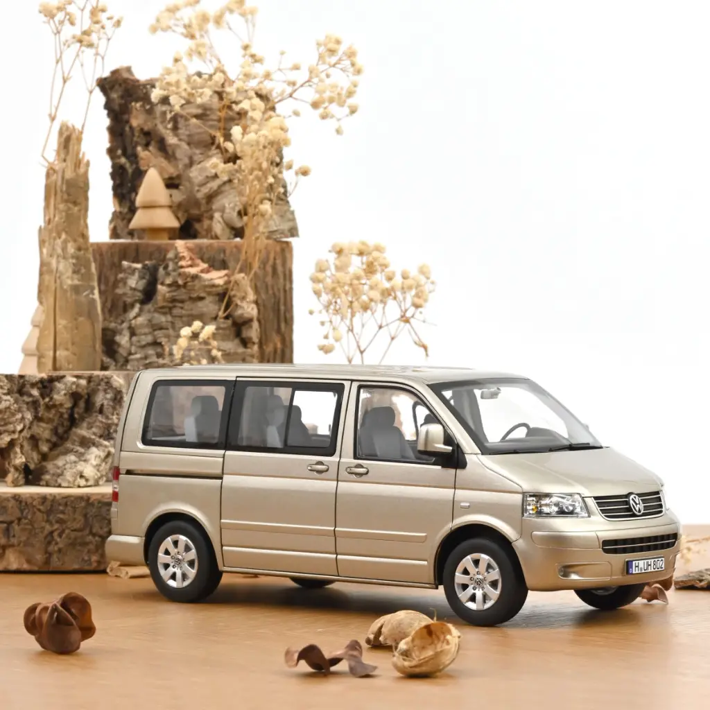 vw-multivan-2003-beige-wheat-metallise-1-18 (5).webp