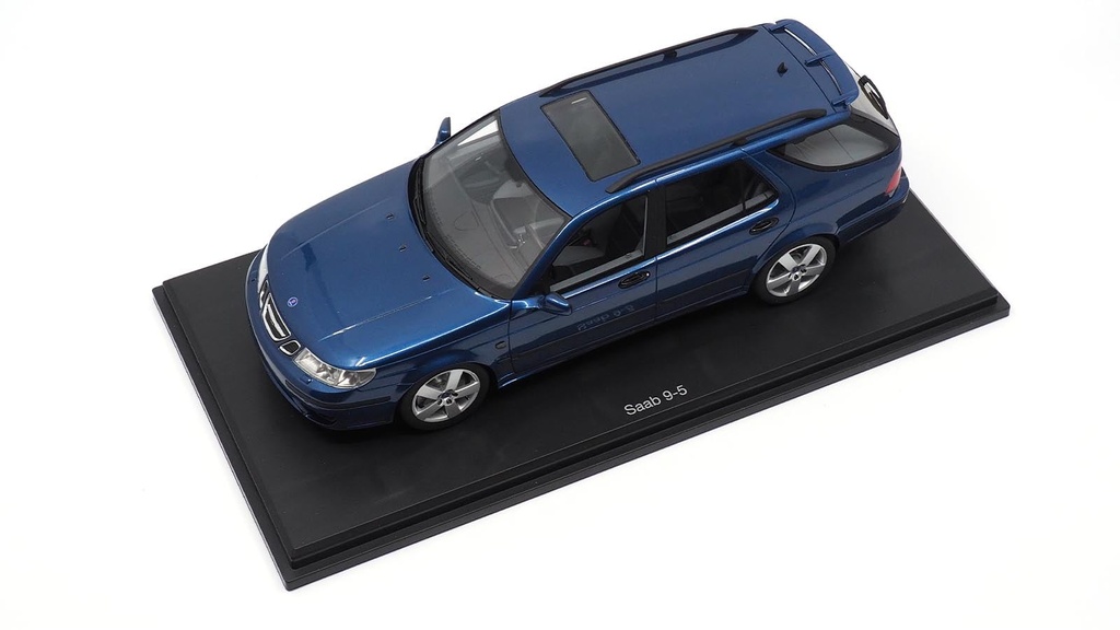 1:18 SAAB 9-5 SPORTCOMBI AERO - 2005