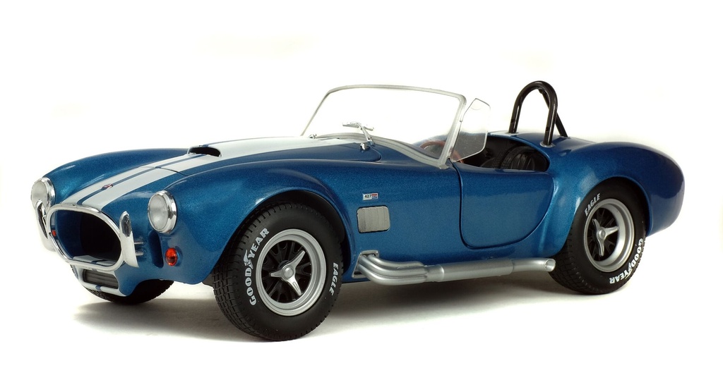 1:18 AC SHELBY COBRA 427 MKII - 1965