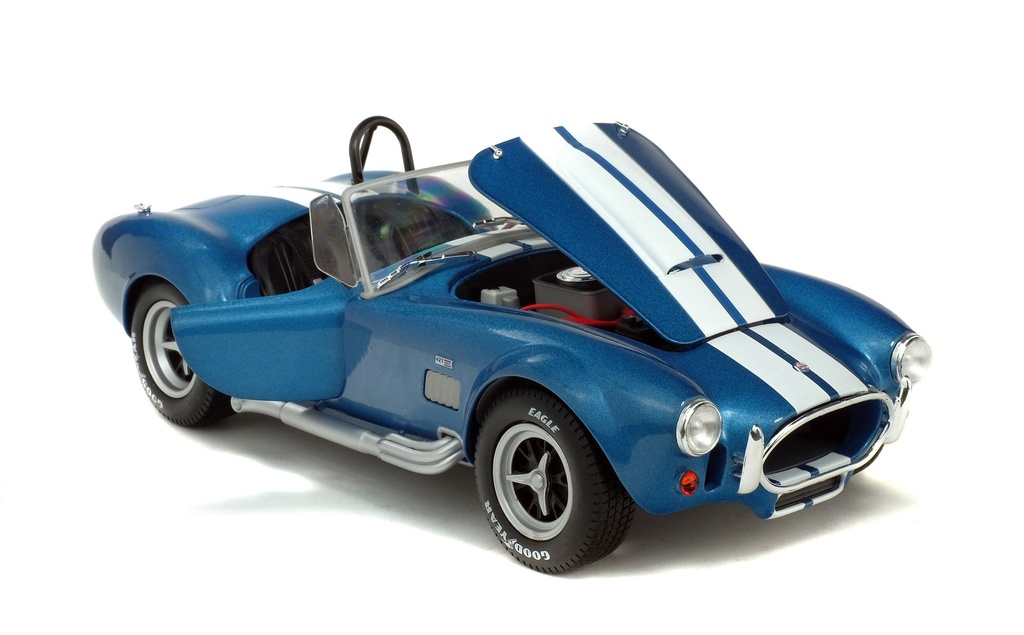 1:18 AC SHELBY COBRA 427 MKII - 1965