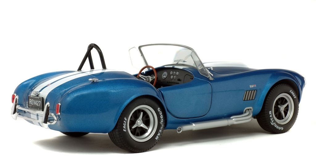 1:18 AC SHELBY COBRA 427 MKII - 1965