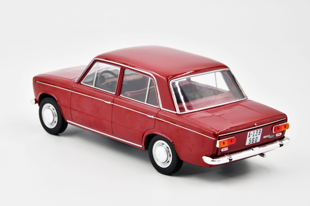 1:24 SEAT 124L - 1969 CON VITRINA