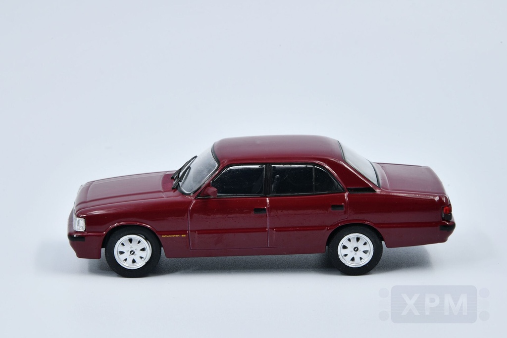 1:43 CHEVROLET OPALA DIPLOMATA COLLECTORS -SALVAT-