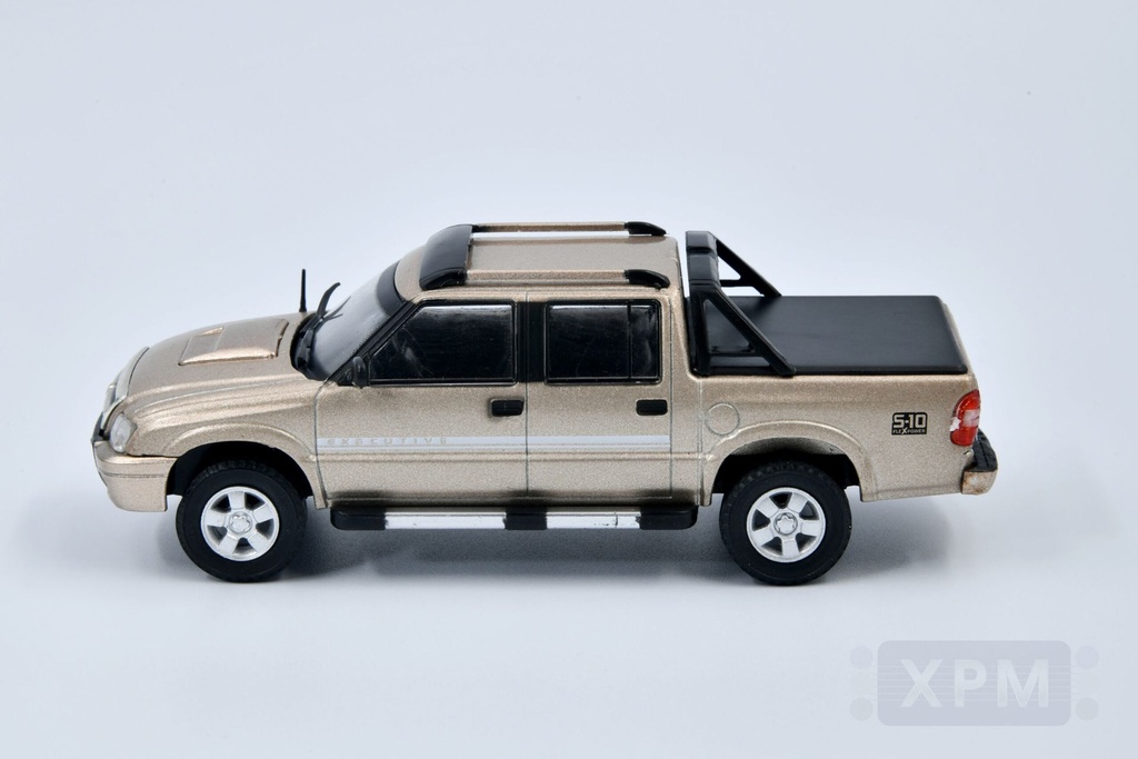 1:43 CHEVROLET S-10 DELUXE 2.5 CABINE DUPLA