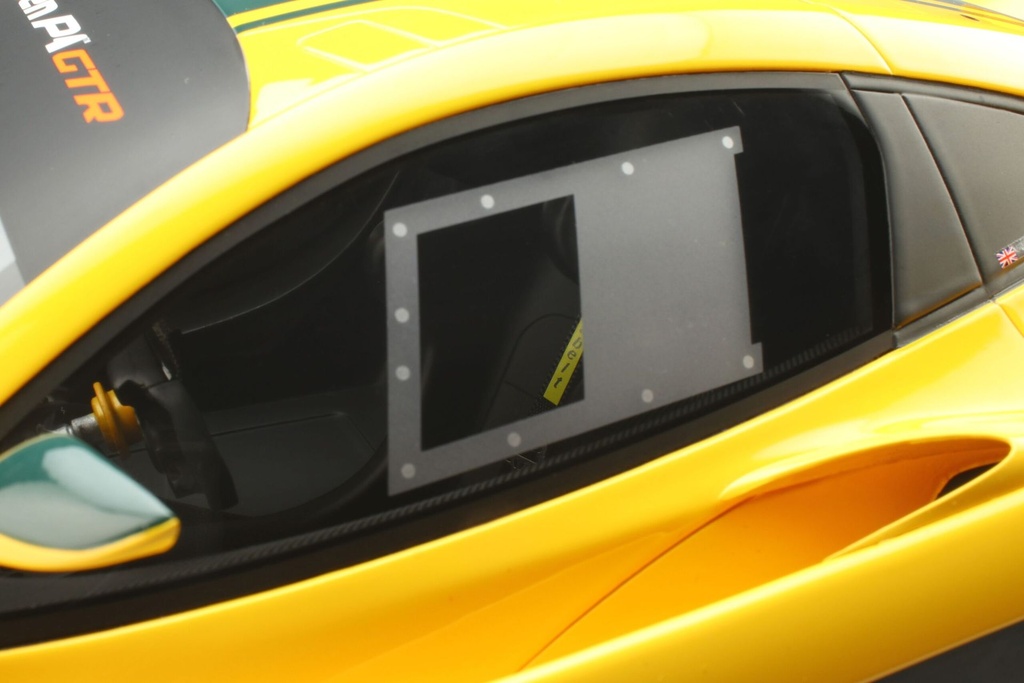 MCLAREN P1 GTR N51 - EDICIÓN LIMITADA A 150 UNIDADES - 2015 + URNA