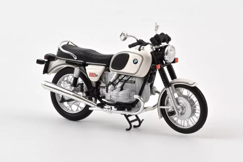 1:18 BMW R90/6 - 1974