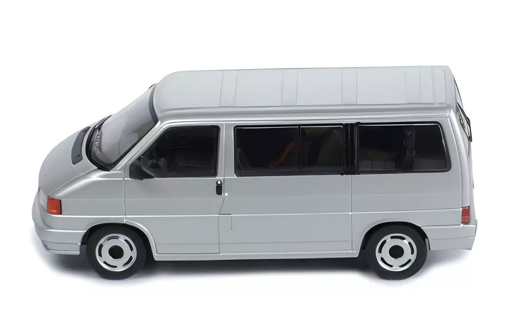 1:43 VOLKSWAGEN T4 MULTIVAN - 1990