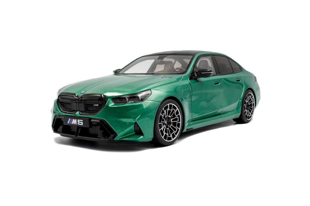 1:18 BMW M5 (G90) - 2025