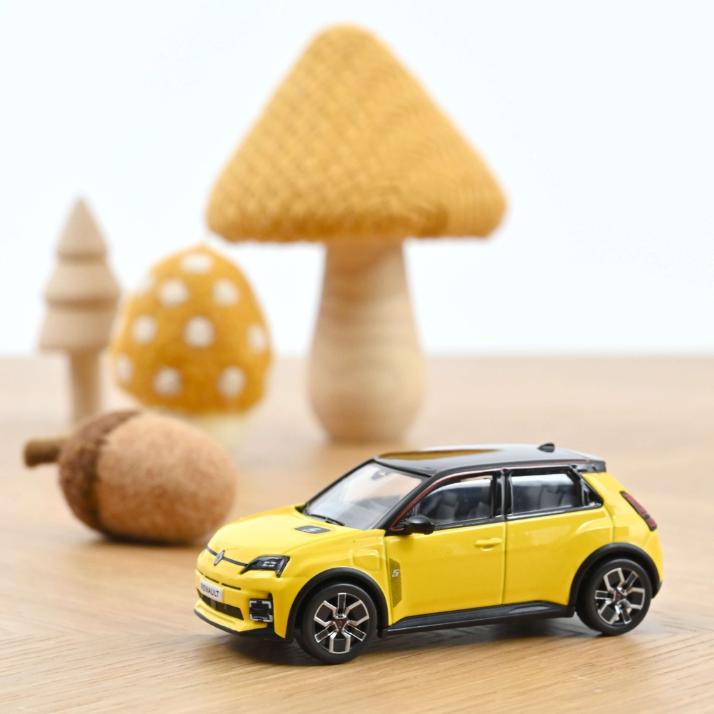 1:43 RENAULT 5 E-Tech - 2024