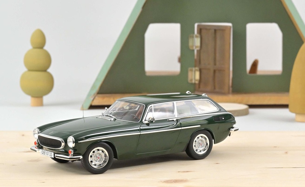 1:18 VOLVO 1800 ES - 1973