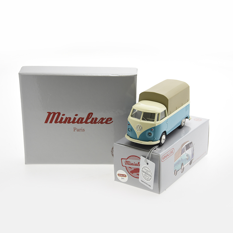 1:43 VOLKSWAGEN COMBI PICK-UP CON SWAROVSKI