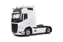 VOLVO FH16 GLOBETROTTER XL - 2021 (INCLUYE CALCOMANIAS PARA PERSONALIZACION)
